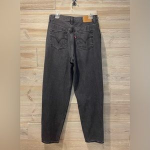 Levis High Loose Taper Jeans Size 29